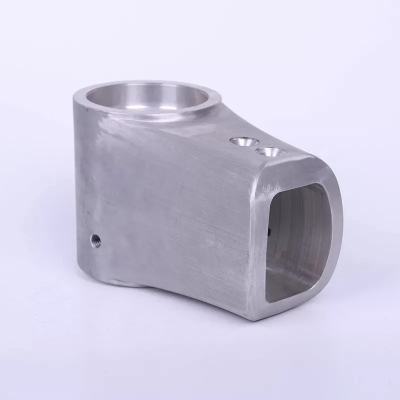 鋁鑄件工業(yè)機(jī)器人